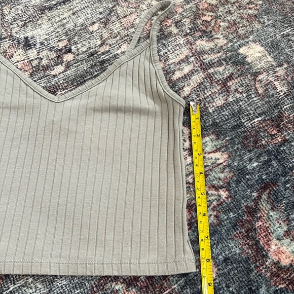 H&M | Ribbed Crop Tank | Small - Picture 4 of 5